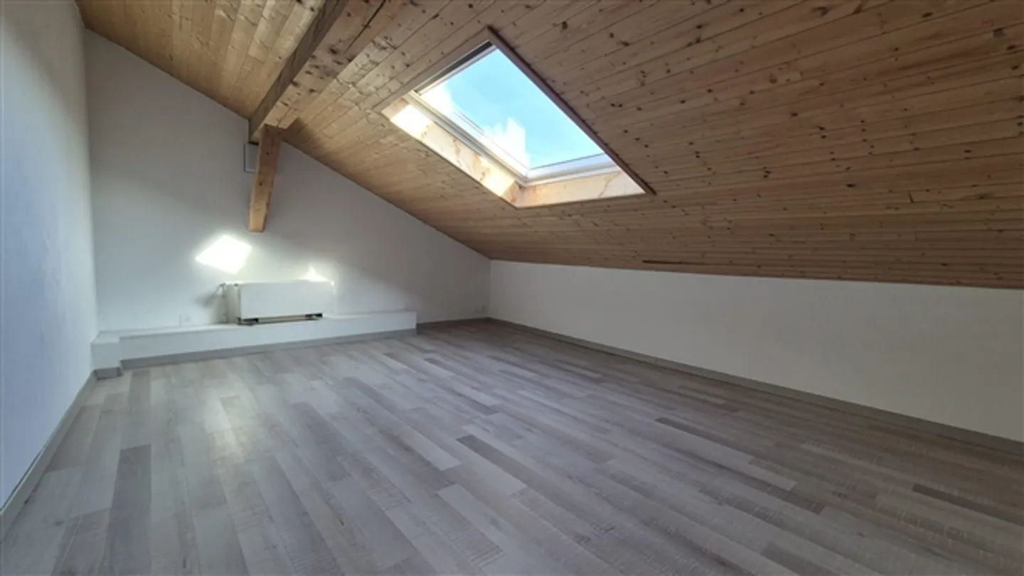 Incantevole appartamento duplex 3,5 locali a Prangins - Foto 7 di 8