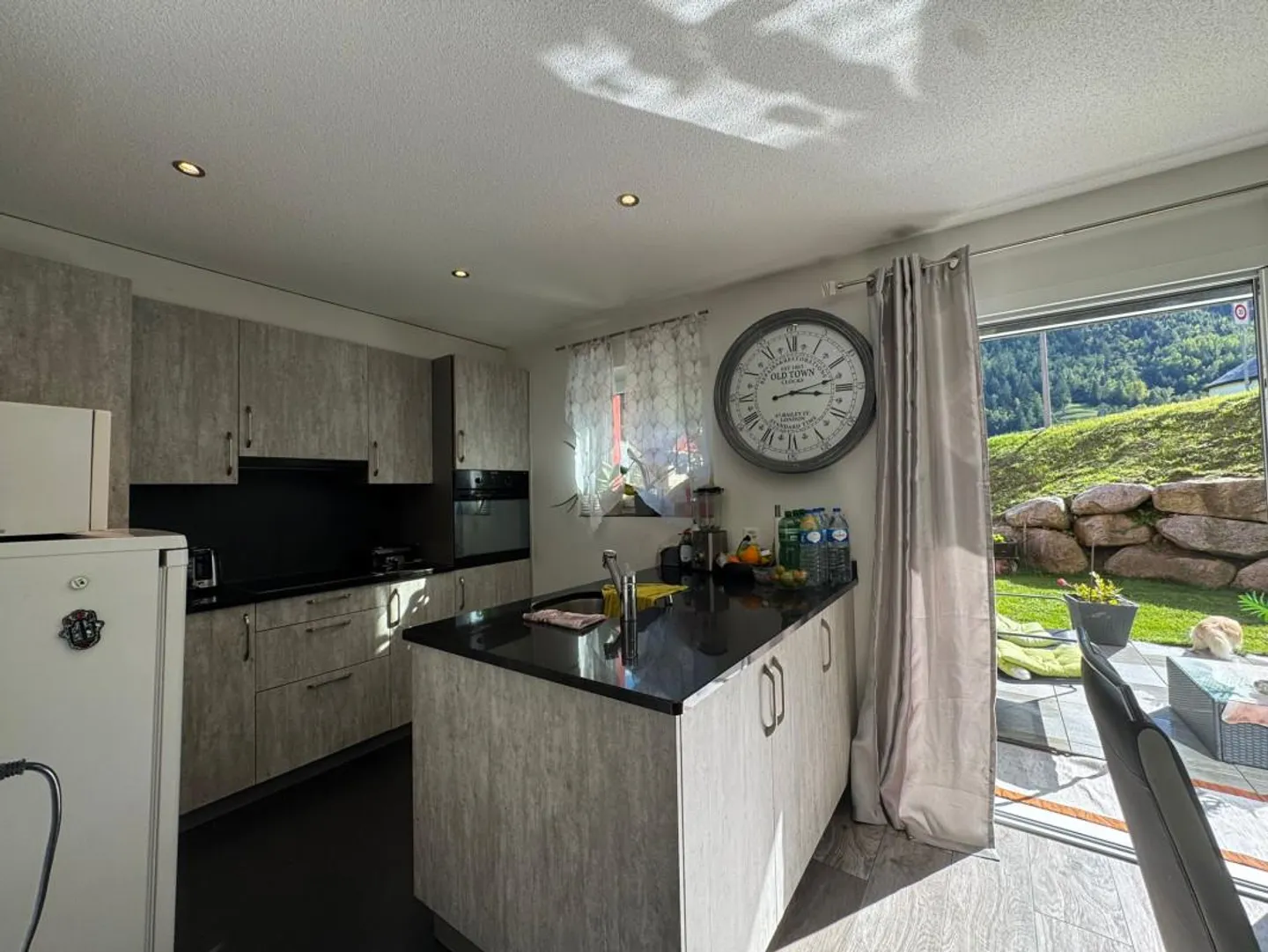 Magnificent 4.5 rooms in Orsières - for mountain lovers - Photo 2 of 15