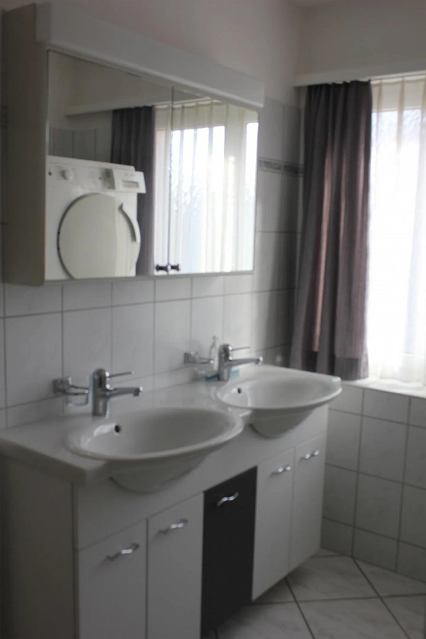 Zentrale 3.5 Zimmer Wohnung - Foto 3 von 8