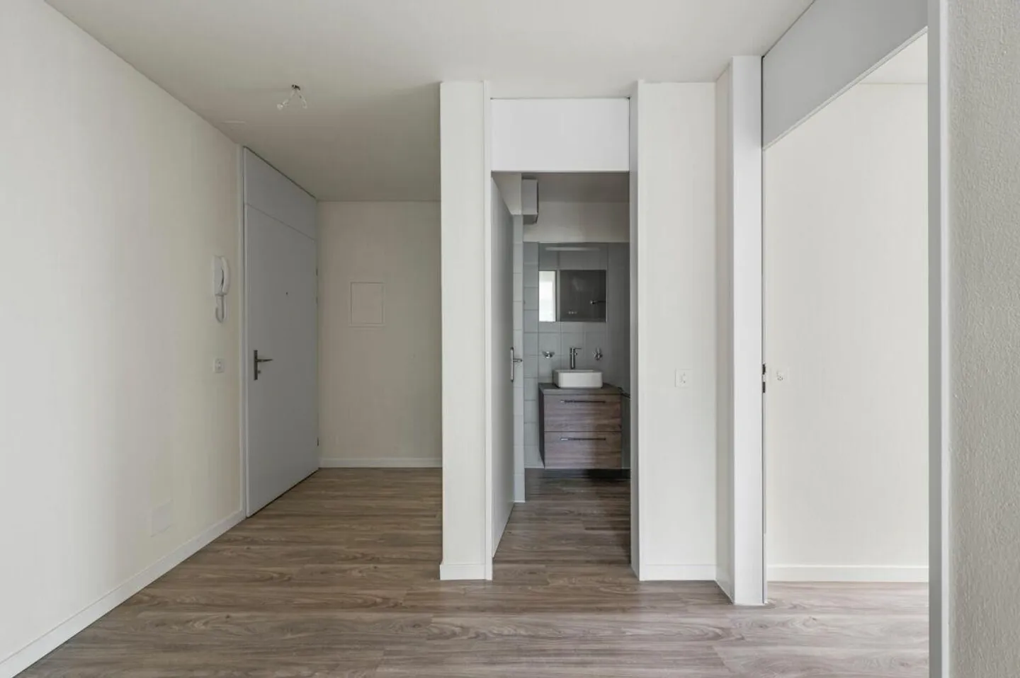 8700, Biasca, Via San Gottardo 40, apartment 4005 - Photo 3 of 10