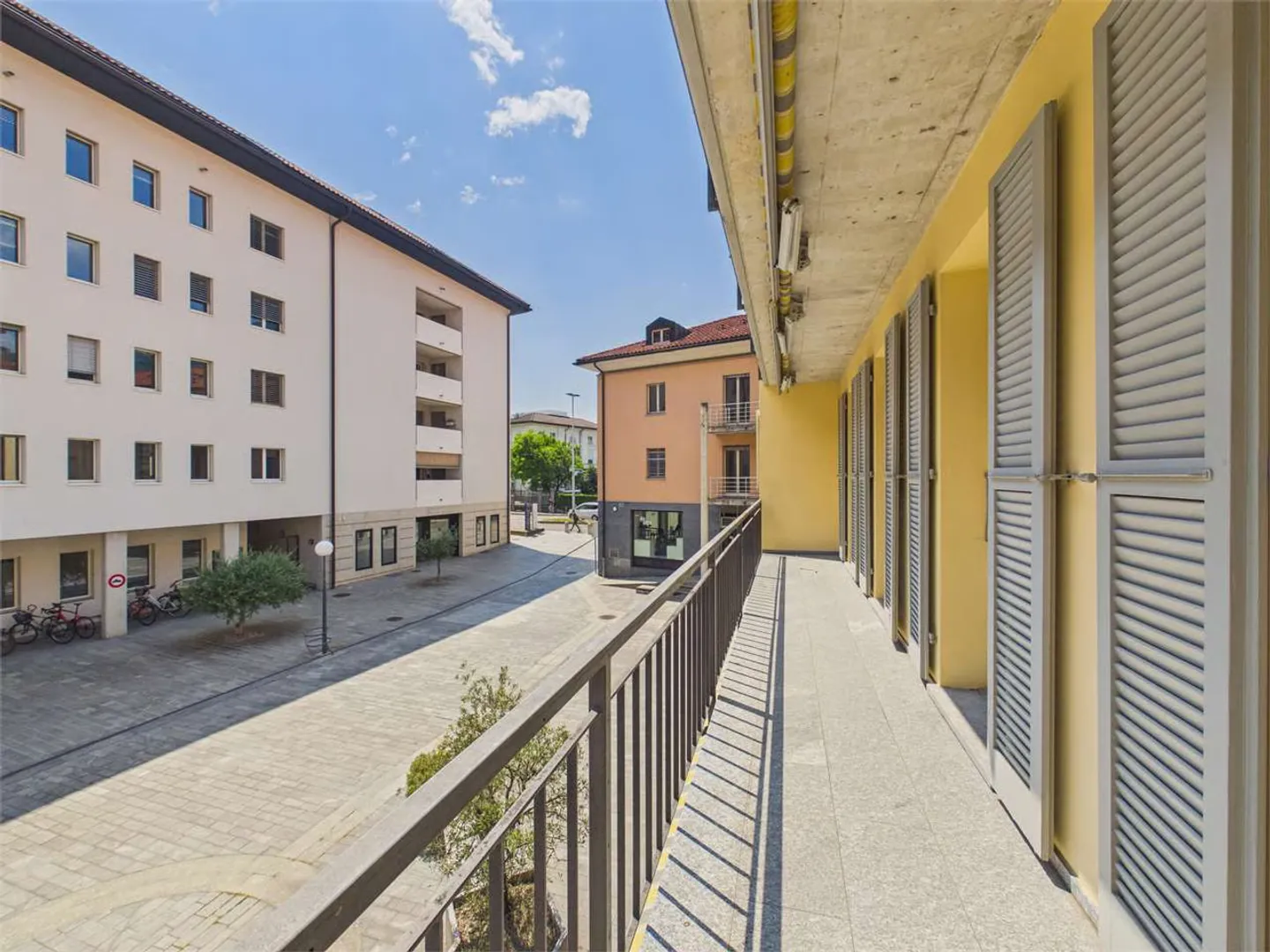 Spacious and bright 4.5-room apartment in the heart of Bellinzona - Photo 4 of 11