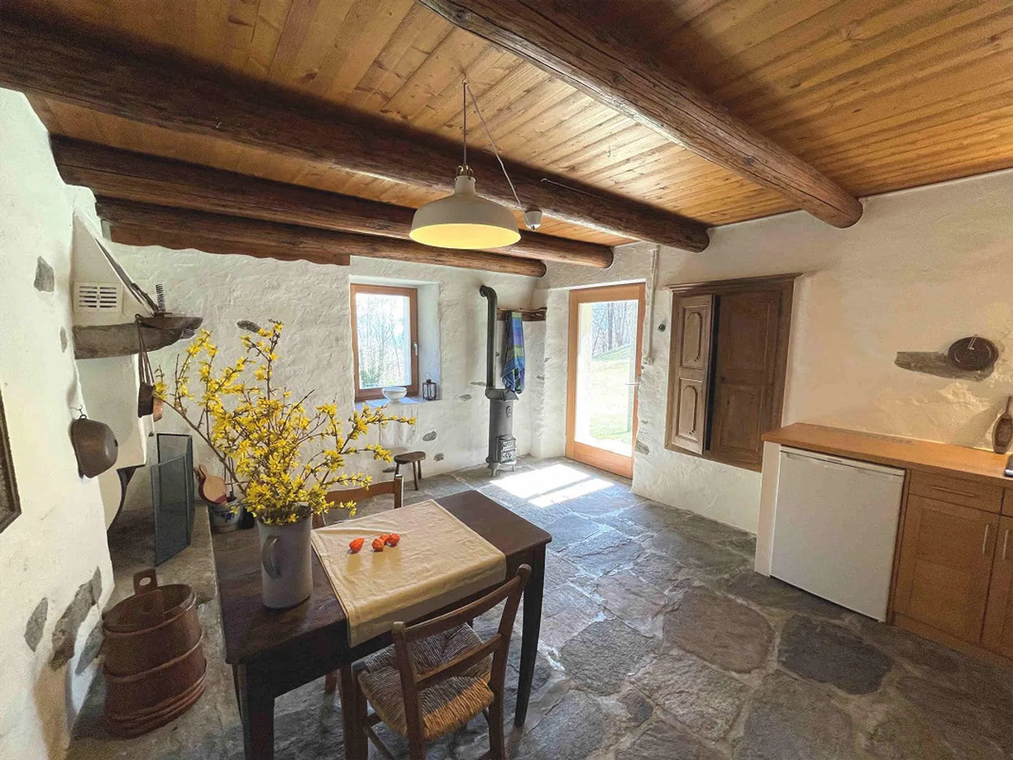 Rustic properties well restored immersed in nature - Photo 7 of 22