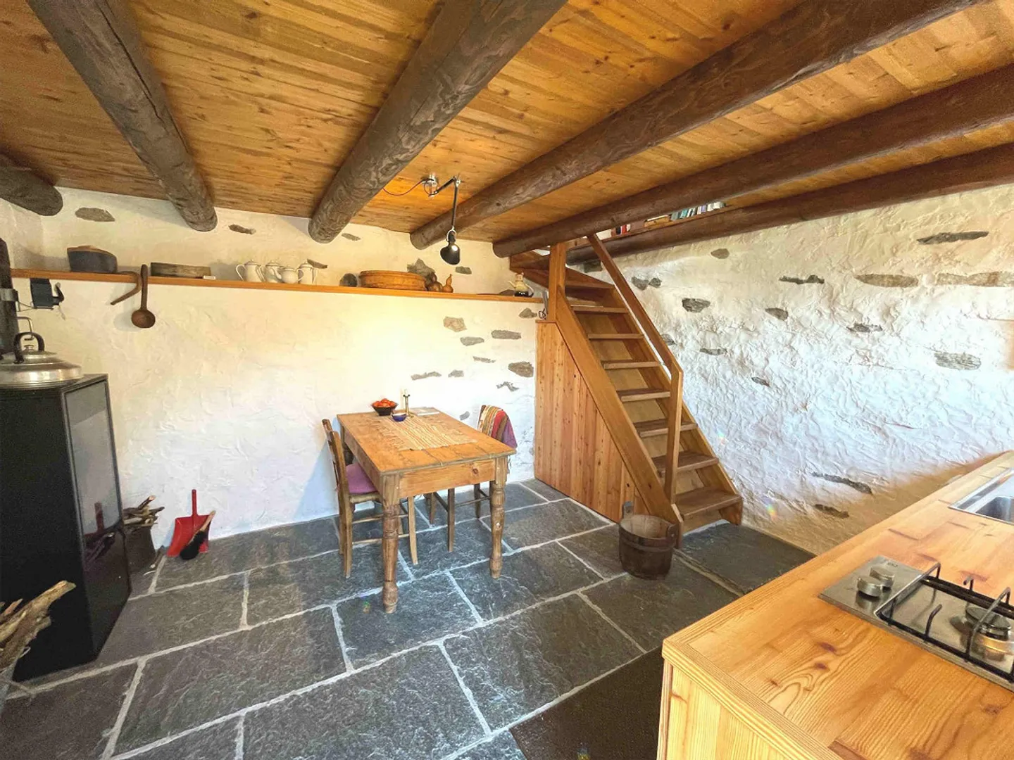 Rustic properties well restored immersed in nature - Photo 18 of 22