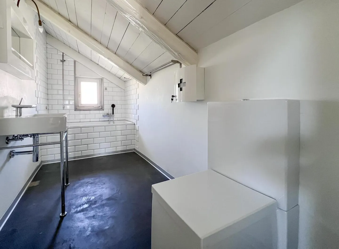 Charming duplex with a view of Val-de-Ruz – 4.5 rooms 159 m² - Photo 11 of 12