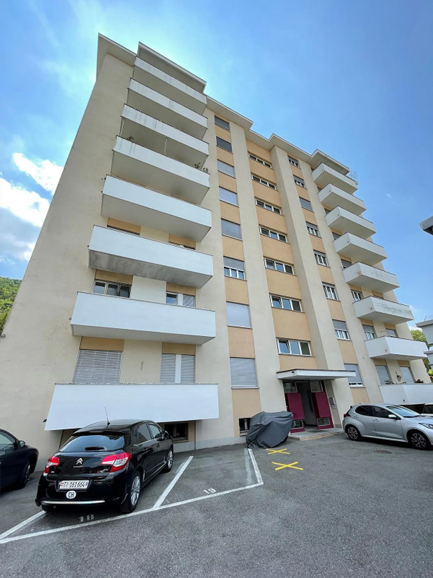 Suche einen Nachmieter für eine moderne 2,5-Zimmer-Wohnung in Chiasso - Foto 10 von 10