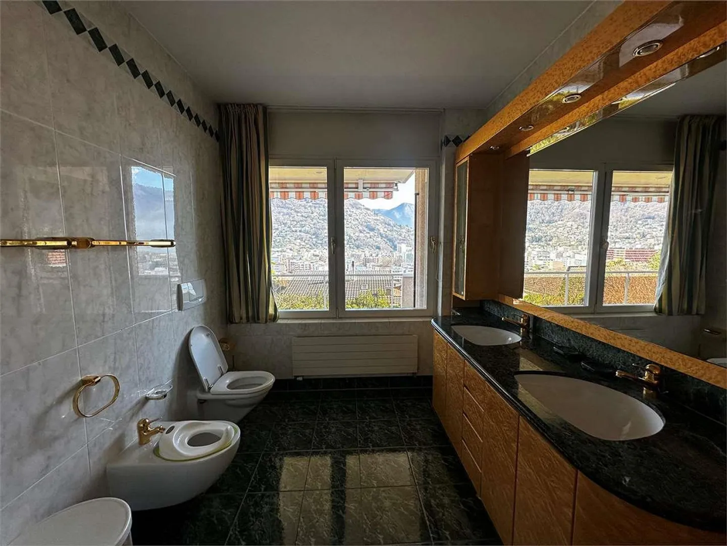 Ref. 2661_Lugano, Résidence Élégante de 450 m² avec Vue sur le Lac - Photo 13 sur 13