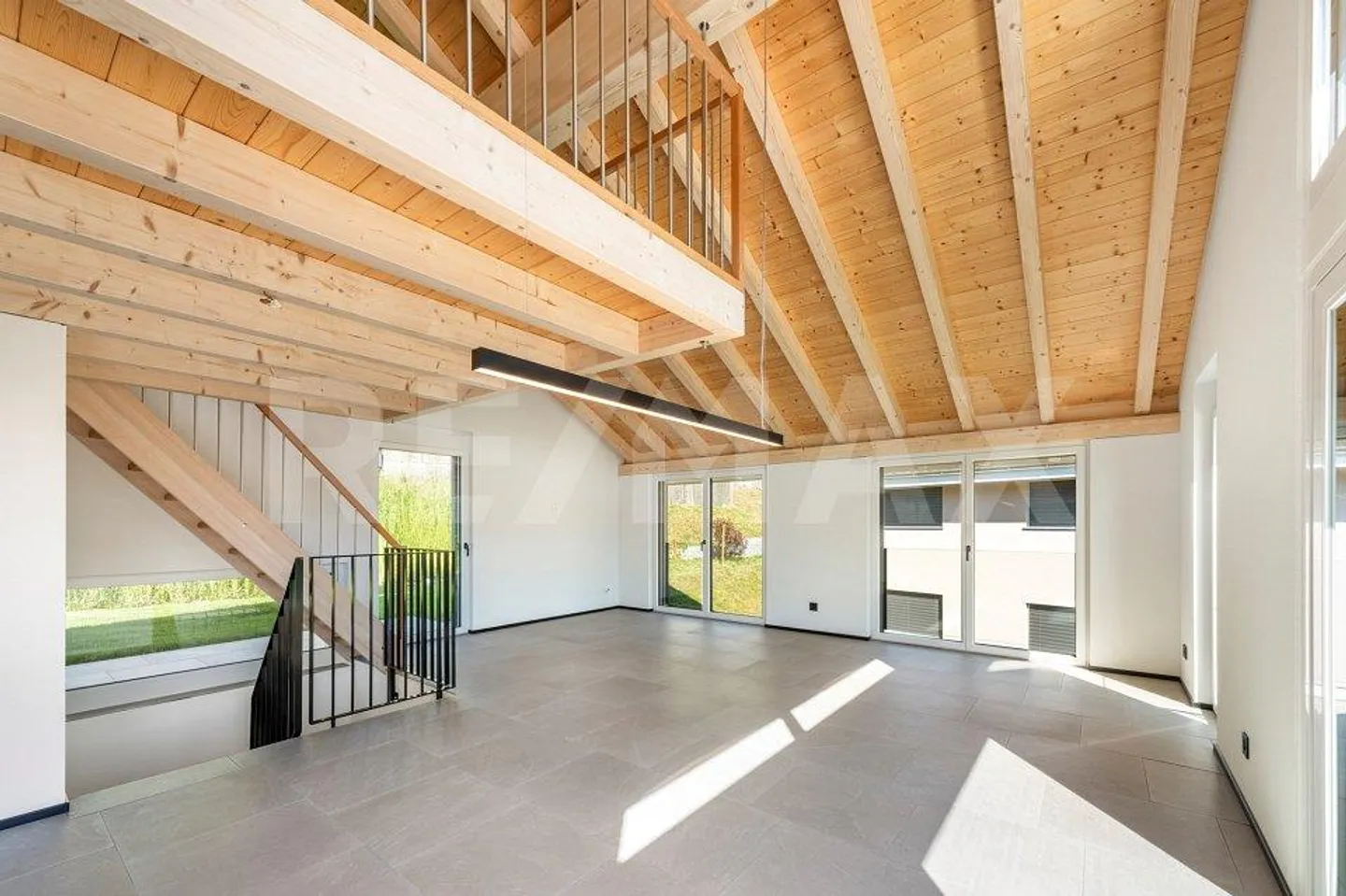 Newly Built Single-Family Home with 5½ Rooms and Gallery - Photo 5 of 13