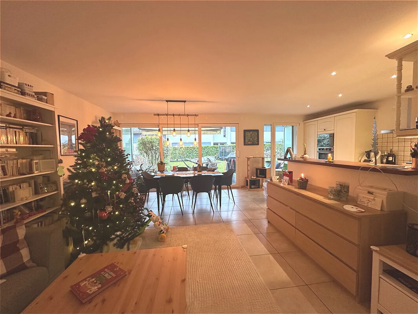 Un nid familial lumineux, au rez de jardin - Photo 1 sur 13