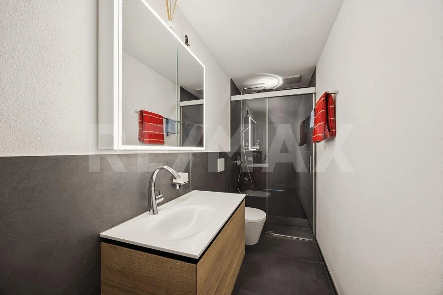 Moderner Wohntraum mit attraktivem Ausblick... - Foto 12 von 13