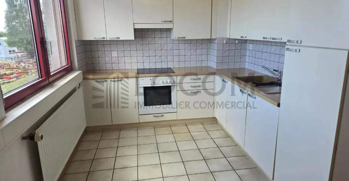 Espace Commercial Polyvalent - Photo 4 sur 6