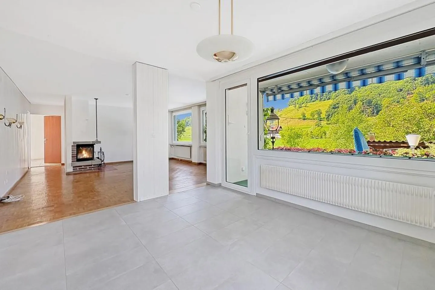 Maison bifamiliale avec piscine et jardin magnifique au bord de la Worble - Photo 6 sur 13