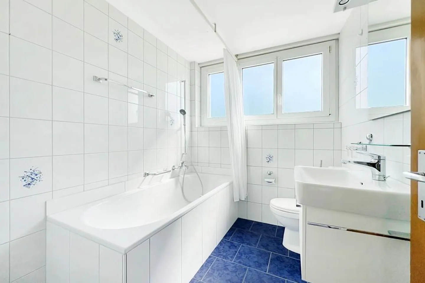 Maison bifamiliale avec piscine et jardin magnifique au bord de la Worble - Photo 7 sur 13