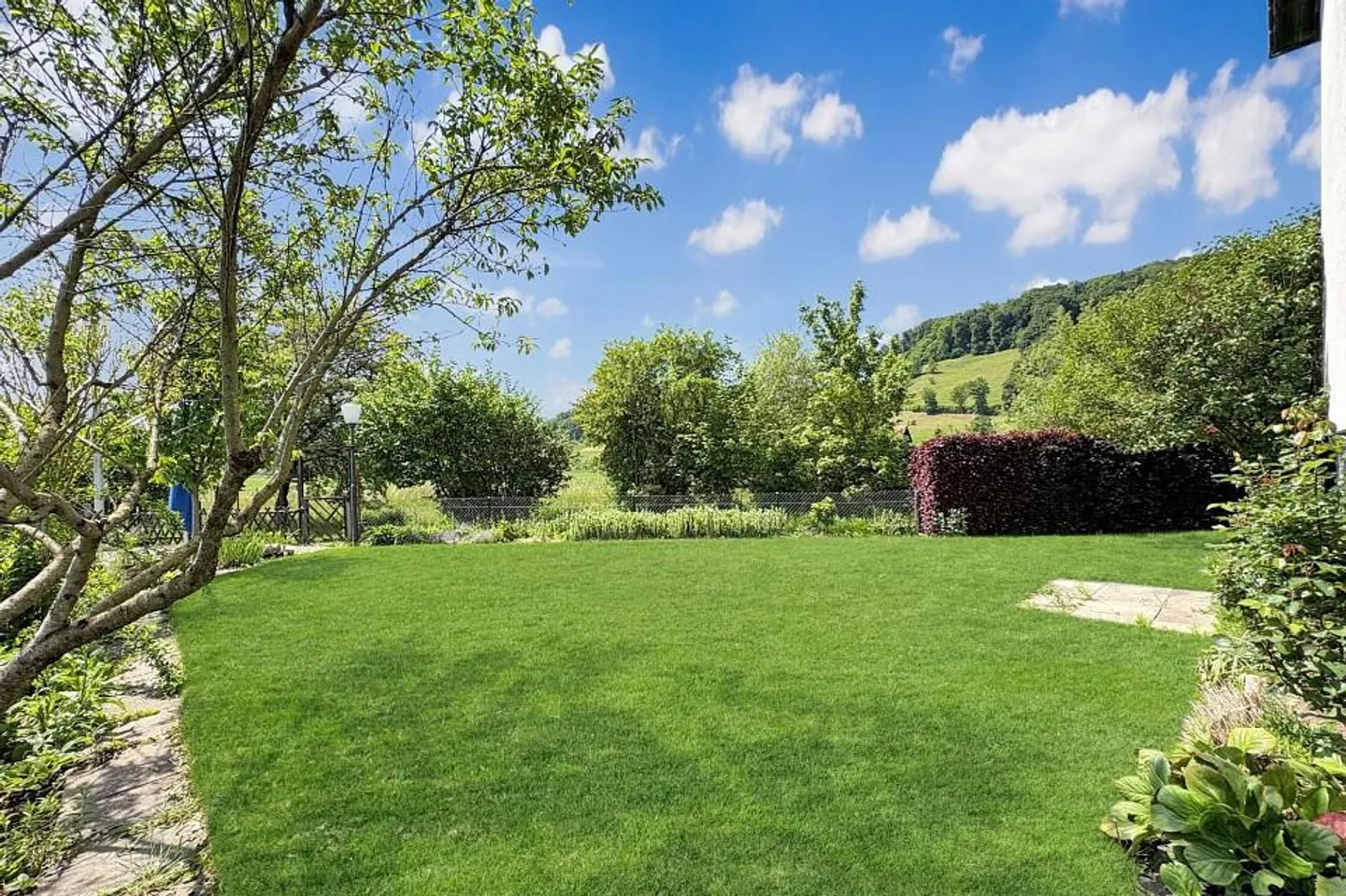 Maison bifamiliale avec piscine et jardin magnifique au bord de la Worble - Photo 4 sur 13