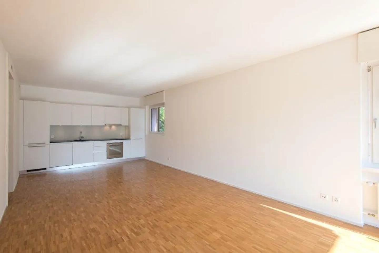 Bright 3.5 rooms in a strategic area - Photo 3 of 8