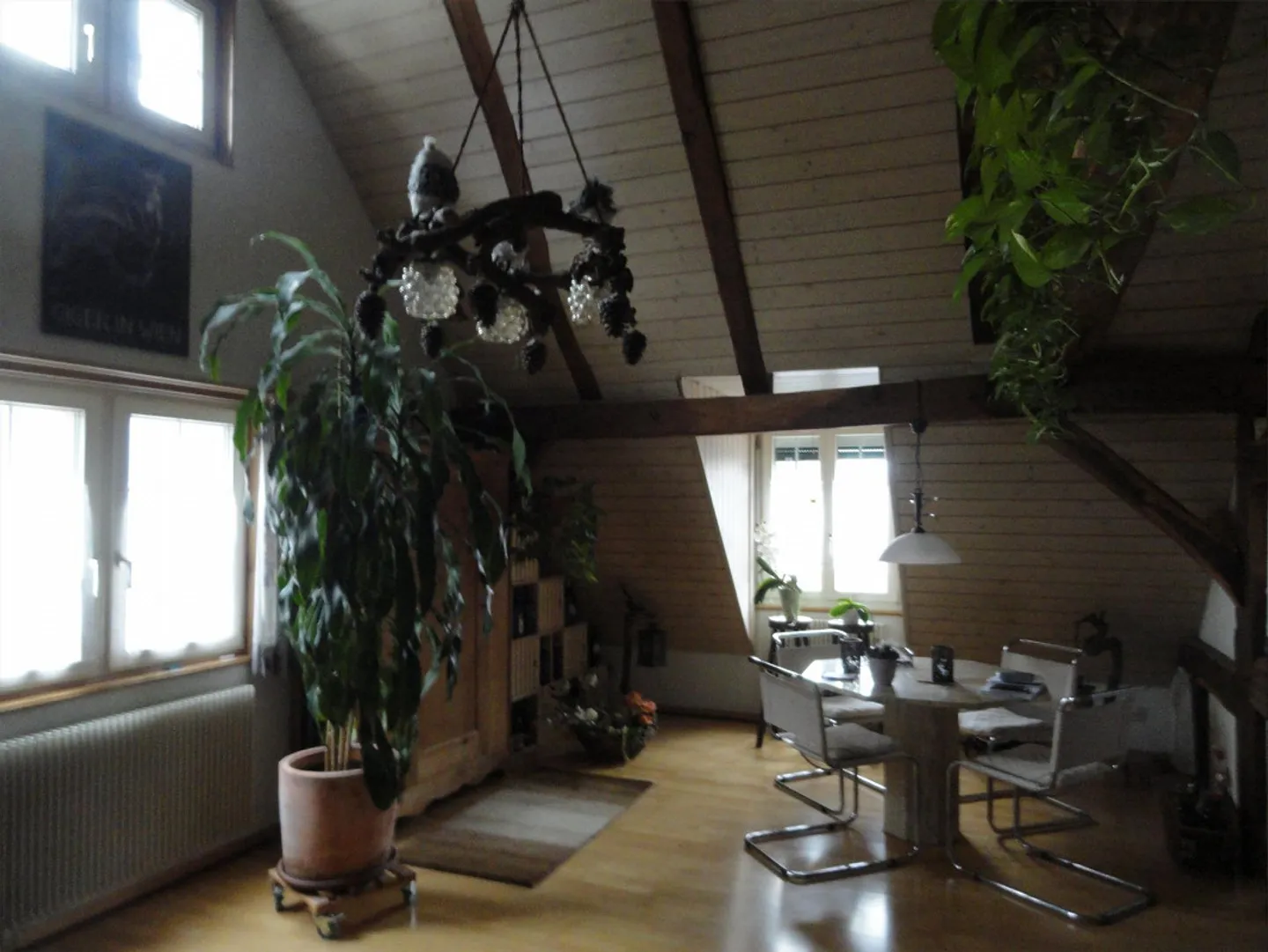 Original, large 4-room apartment - Photo 6 of 9