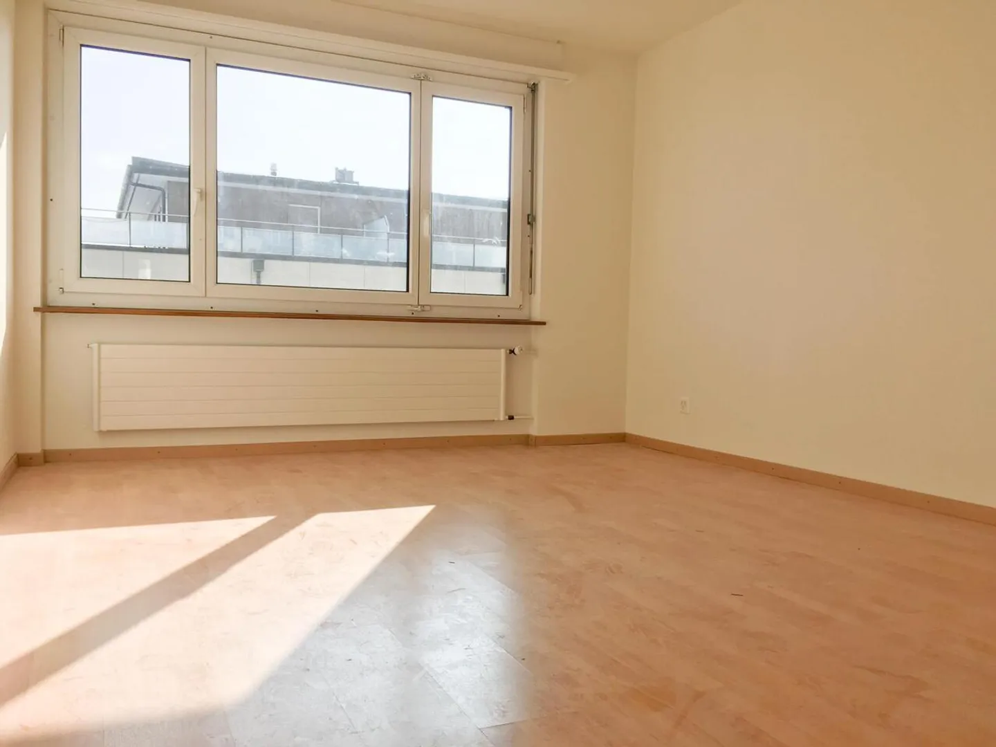 Appartement de 4 pièces au 3ème étage à louer à Peseux - Photo 3 of 8