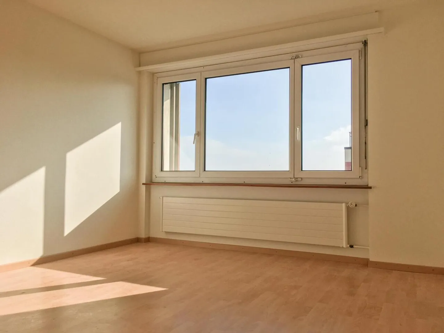 Appartement de 4 pièces au 3ème étage à louer à Peseux - Photo 4 of 8