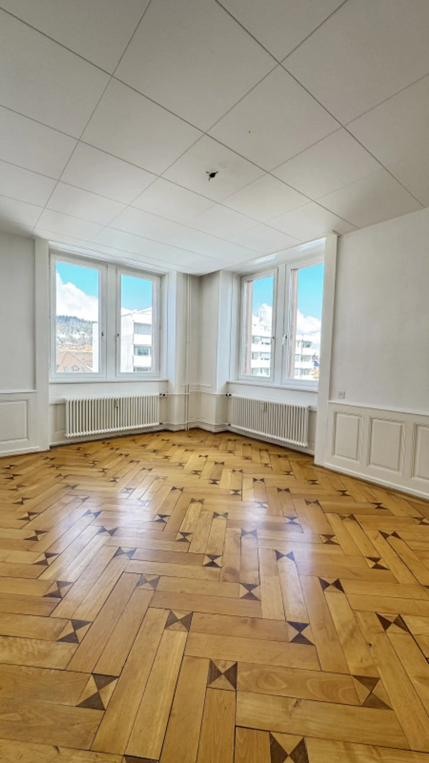 Appartamento luminoso di 4 stanze vicino alla stazione, 89 m², ascensore | La Chaux-de-Fonds - Foto 1 di 13