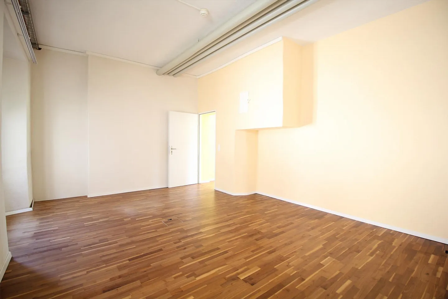 Representative 6.5-room office space / commercial / studio / practice - Photo 12 of 17
