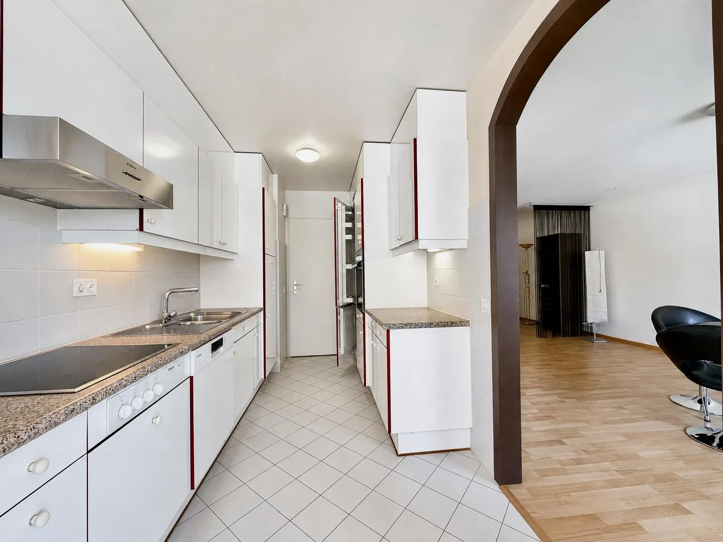 Spacious Apartment Near Les Nations - Photo 1 of 8