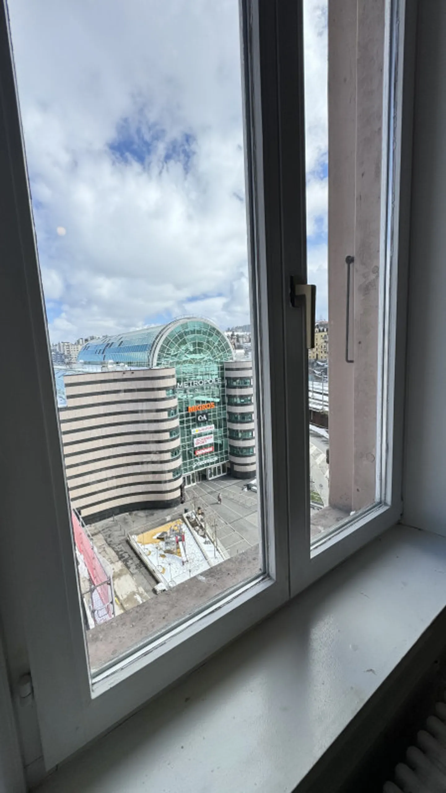 Appartamento luminoso di 4 stanze vicino alla stazione, 89 m², ascensore | La Chaux-de-Fonds - Foto 7 di 13