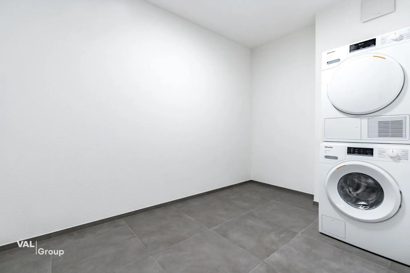 First rental of a high-quality 3.5-room apartment - Photo 11 of 13