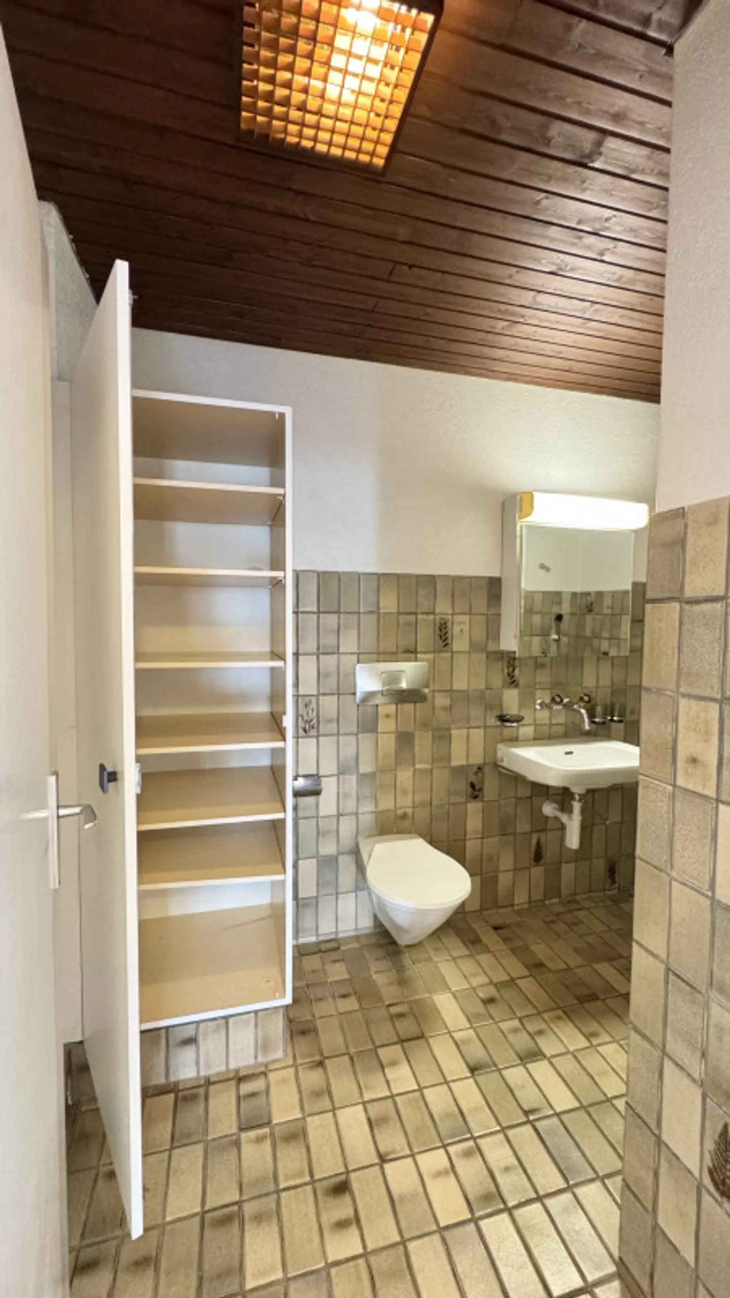 Appartamento luminoso di 4 stanze vicino alla stazione, 89 m², ascensore | La Chaux-de-Fonds - Foto 8 di 13