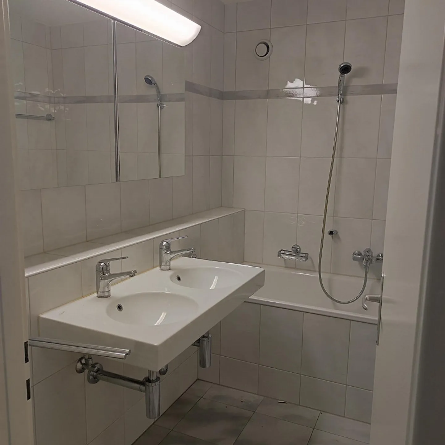 Vivre dans le vert près de la ville - Photo 7 sur 11