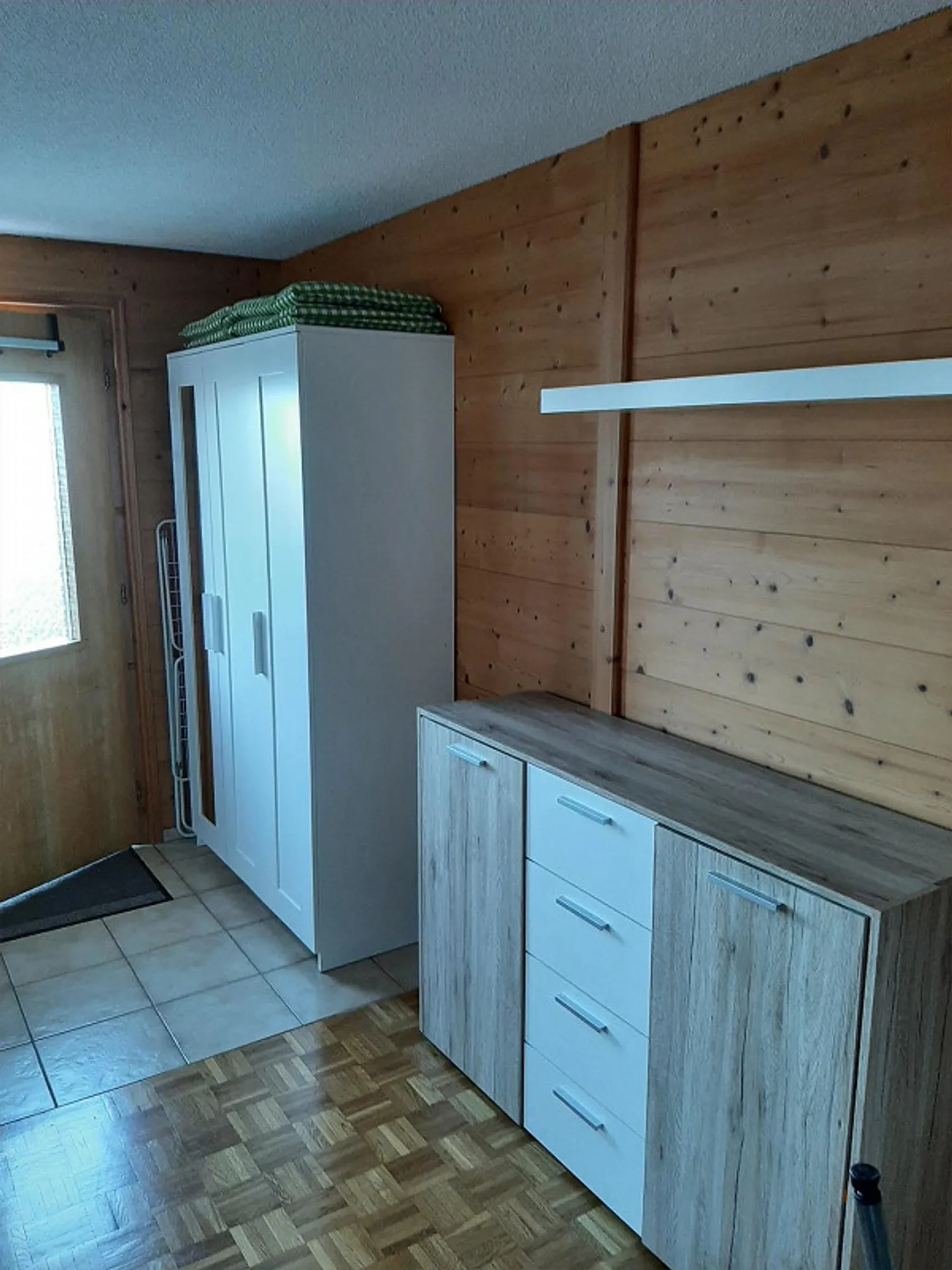 Bellissimo studio arredato in affitto - Foto 2 di 8