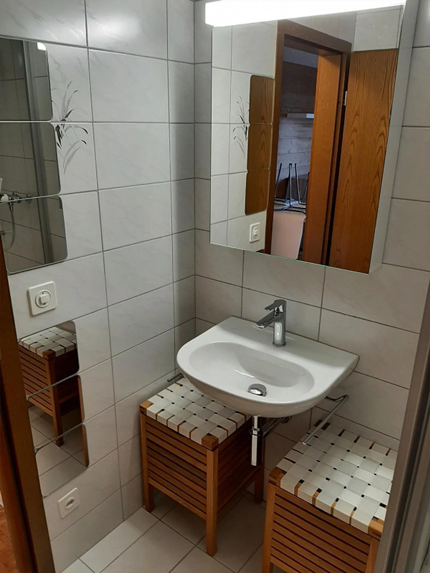 Bellissimo studio arredato in affitto - Foto 6 di 8