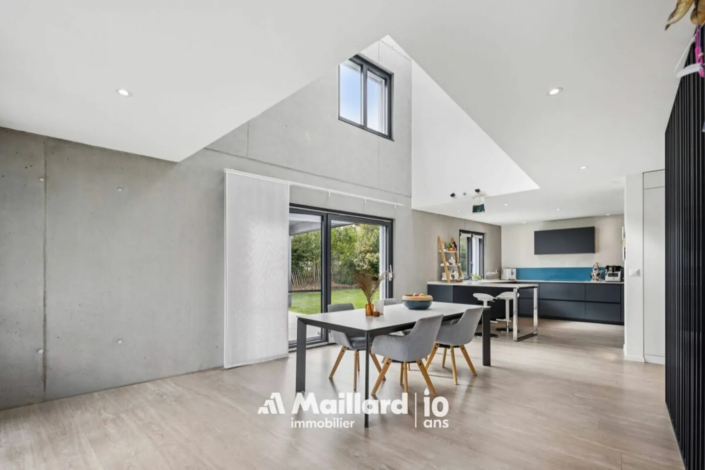 Bretonnières - Magnificent Contemporary House - Photo 3 of 19