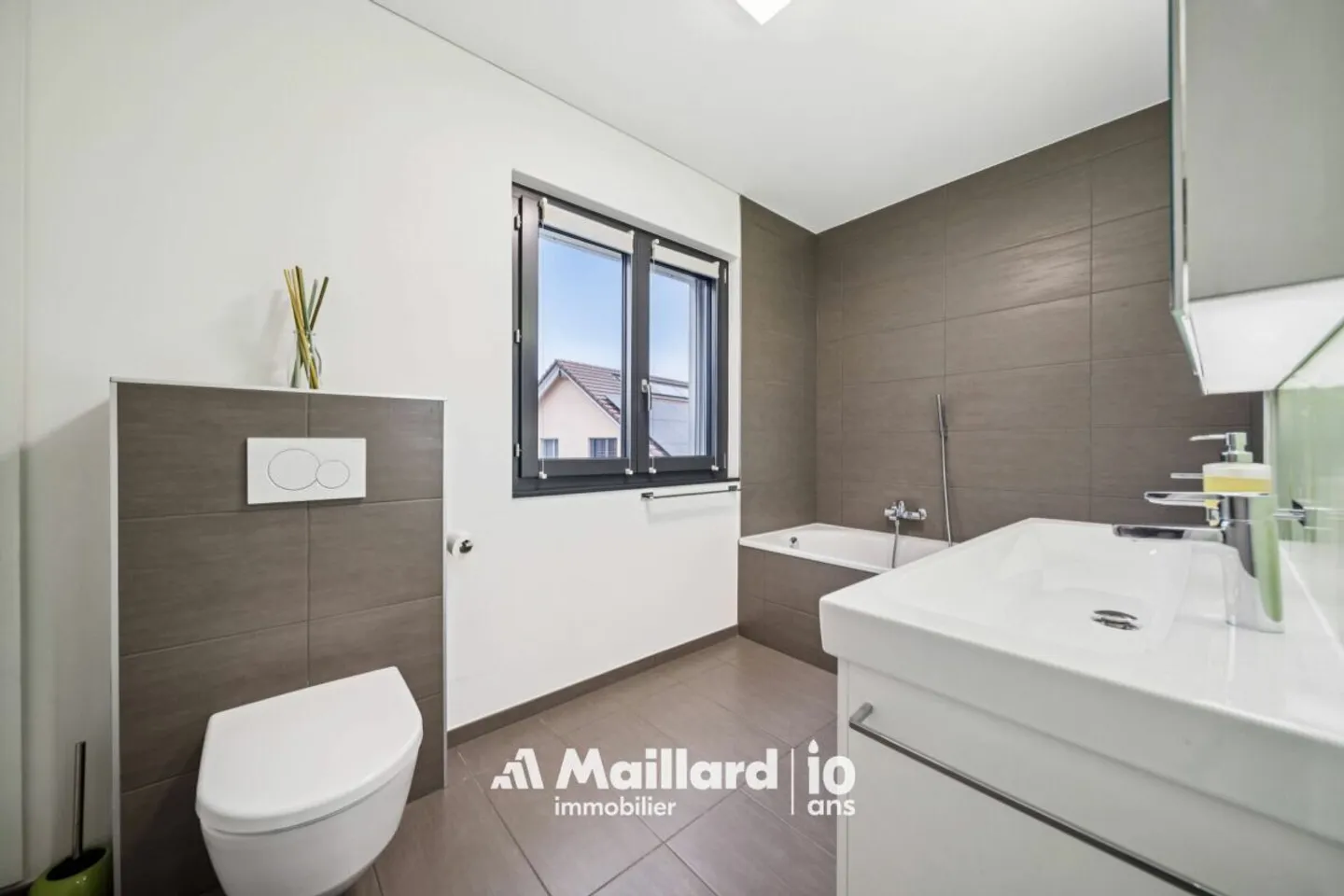 Bretonnières - Magnificent Contemporary House - Photo 12 of 19