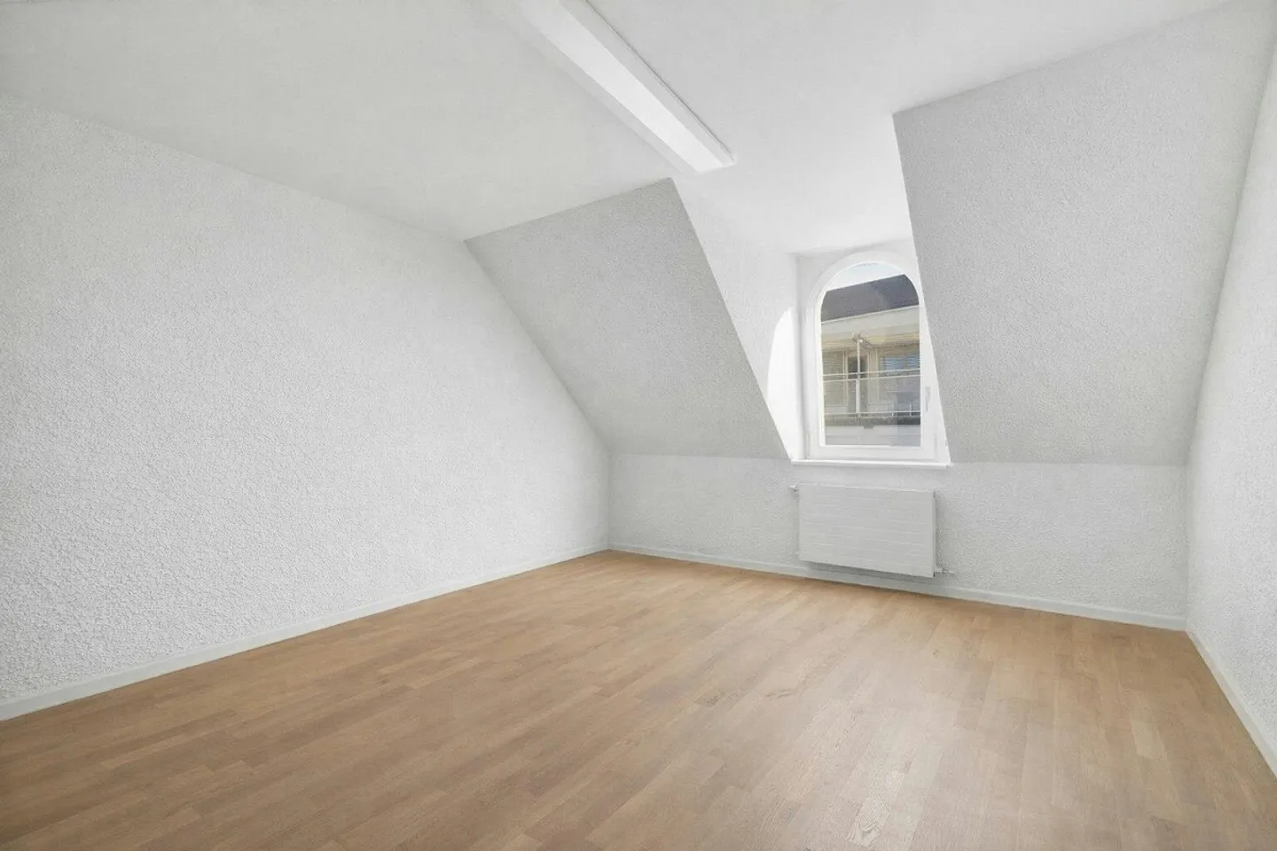 Moderne Bürofläche mit Terrasse - Foto 4 von 12