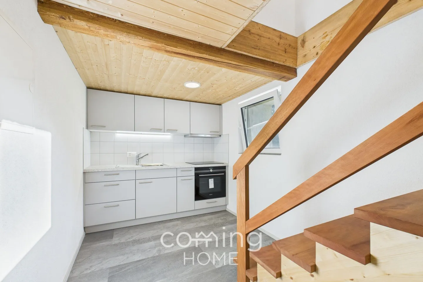 Appartement 1,5 pièces récemment rénové avec vue sur la montagne dans un emplacement calme et ensoleillé - Photo 6 sur 11
