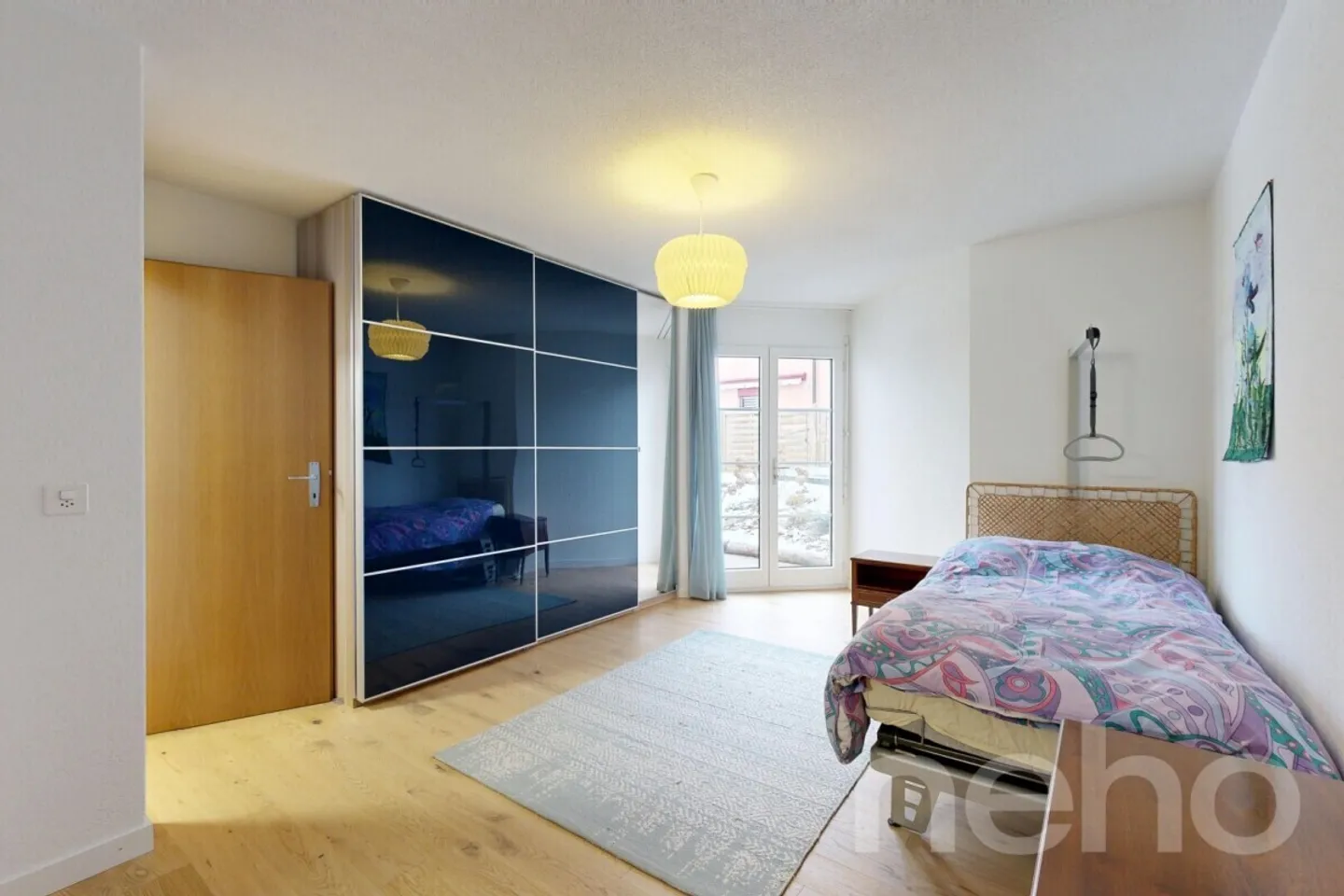 Superbe appartement de 4.5p entièrement rénové avec grande terrasse! - Photo 9 sur 12