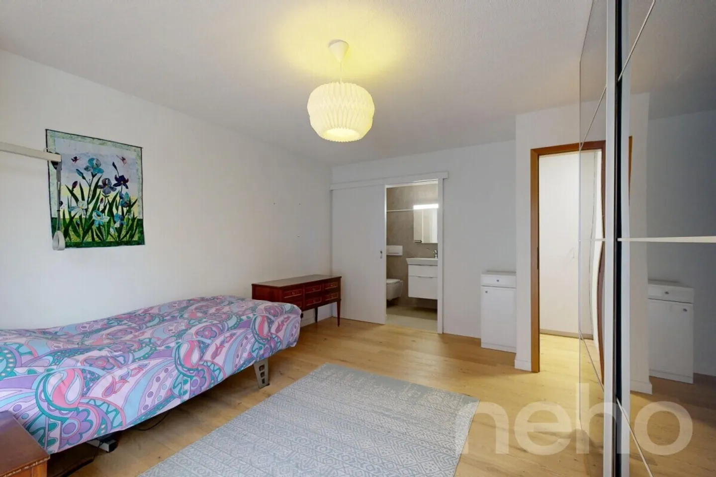 Superbe appartement de 4.5p entièrement rénové avec grande terrasse! - Photo 10 sur 12