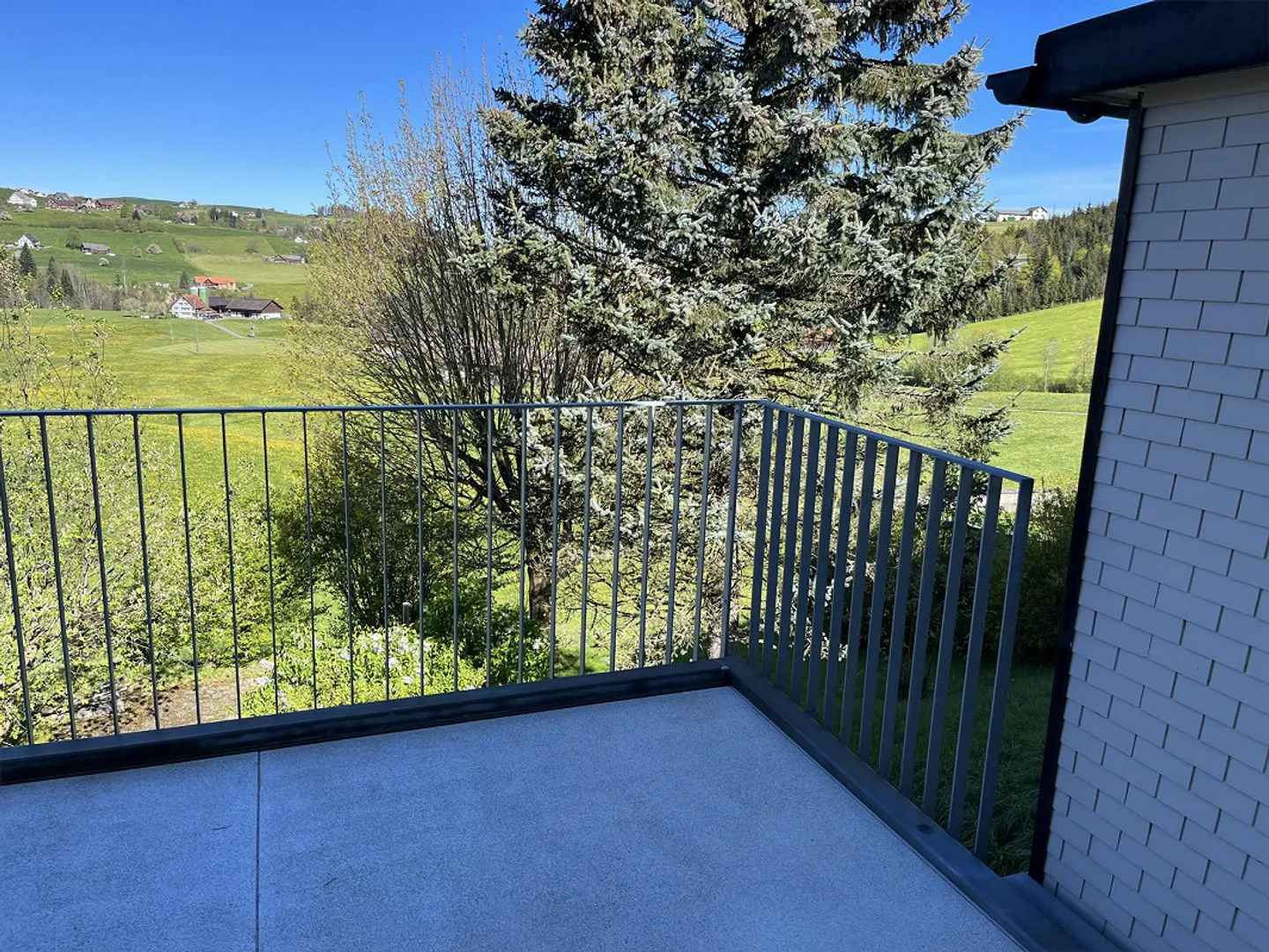 2-storey, recently renovated 4.5 room apartment for rent - Photo 5 of 21