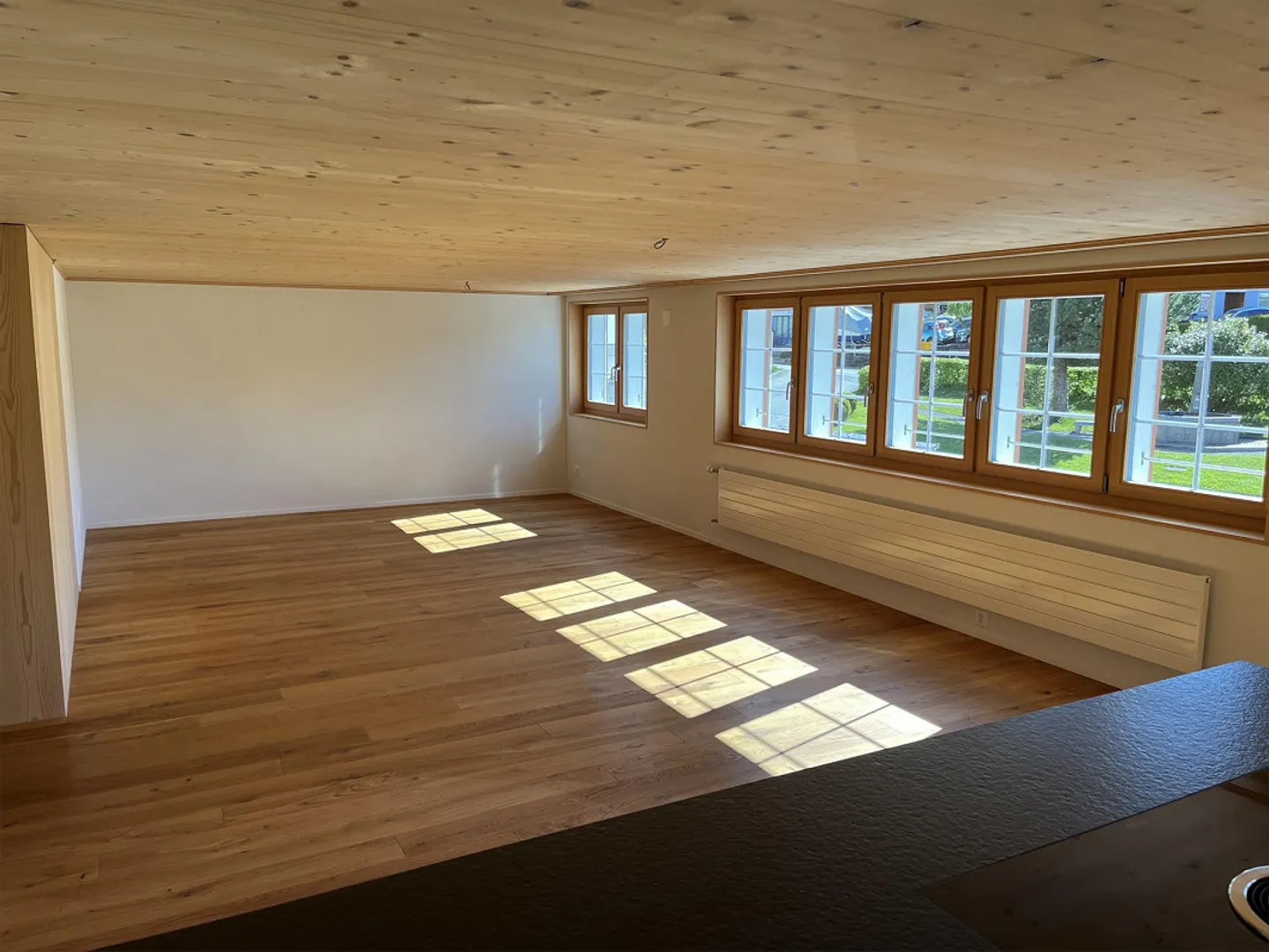 2-storey, recently renovated 4.5 room apartment for rent - Photo 8 of 21