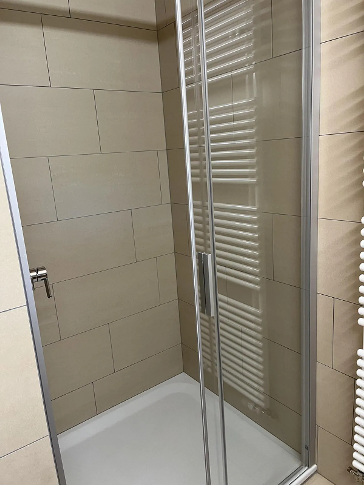 2-storey, recently renovated 4.5 room apartment for rent - Photo 11 of 21