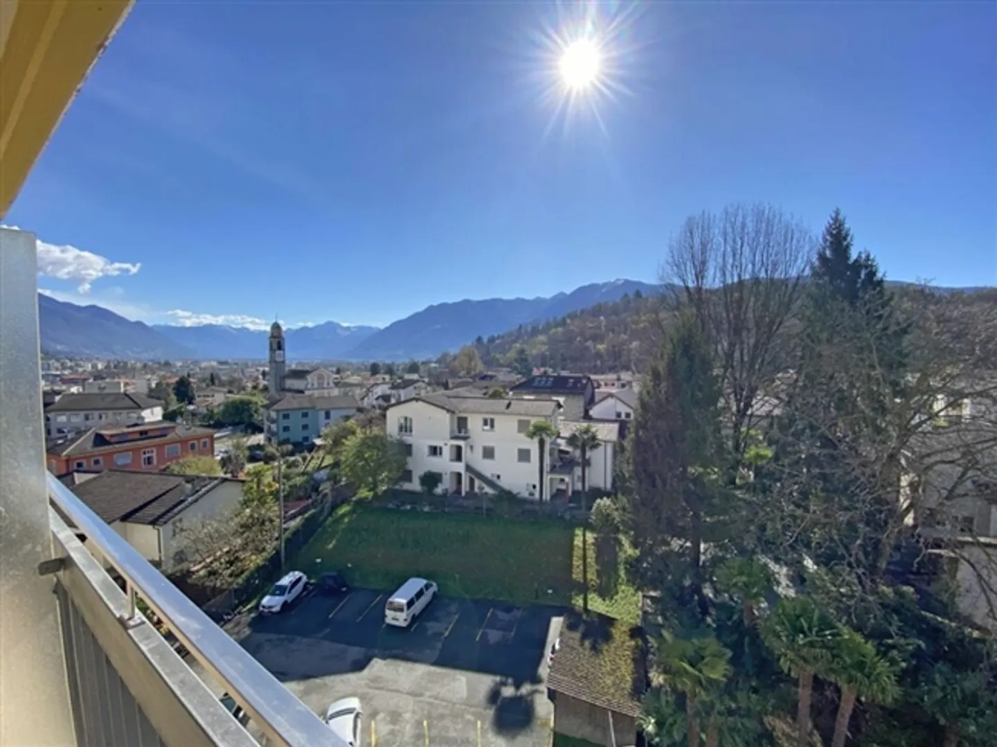 3.5 Room apartment - Photo 3 of 12