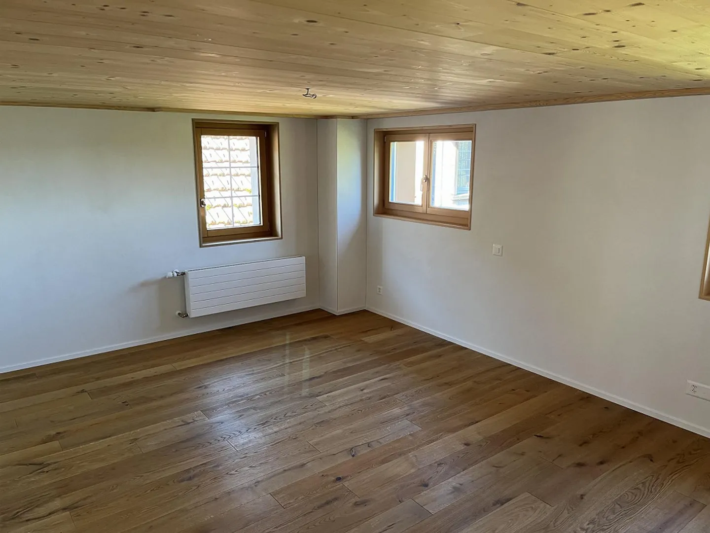 2-storey, recently renovated 4.5 room apartment for rent - Photo 13 of 21