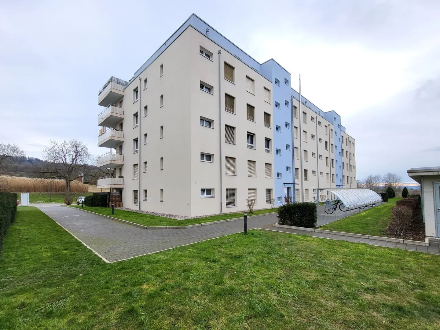 Recent 2.5-room apartment in Avenches - Photo 3 of 6