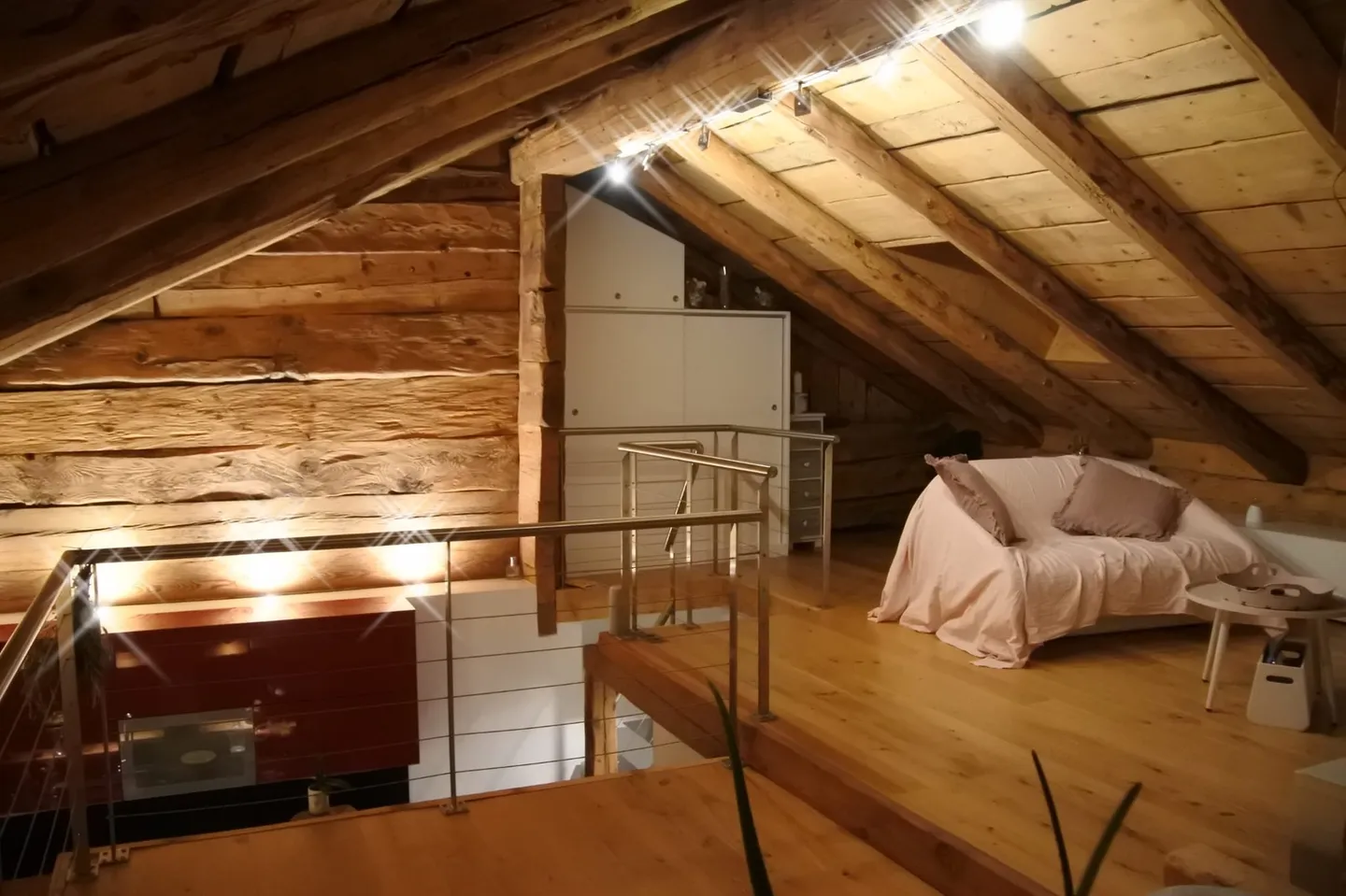 Charming Chalet with Modern Touch - Photo 10 of 13