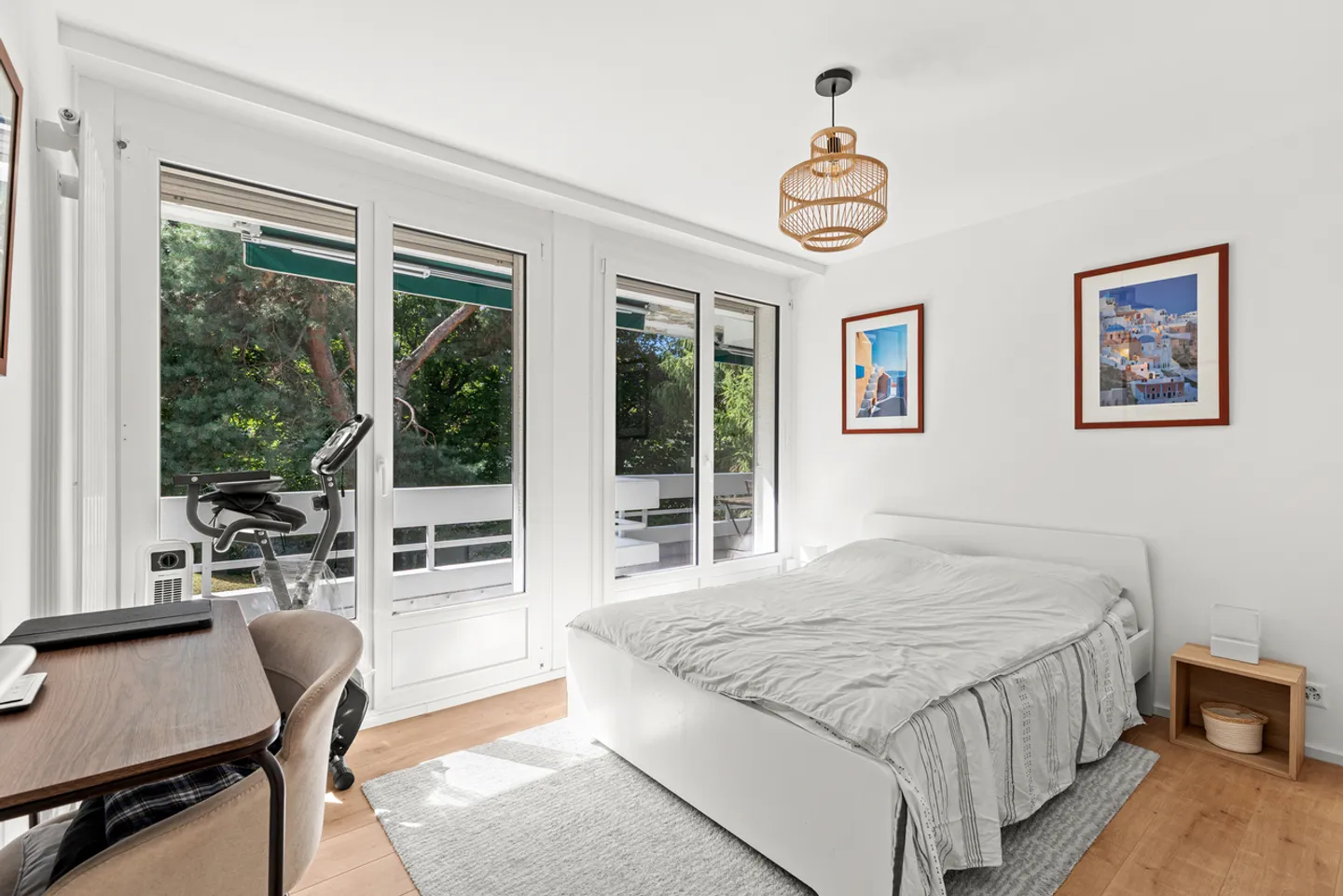 An exceptional apartment, quiet and just steps from the lake - Photo 11 of 15