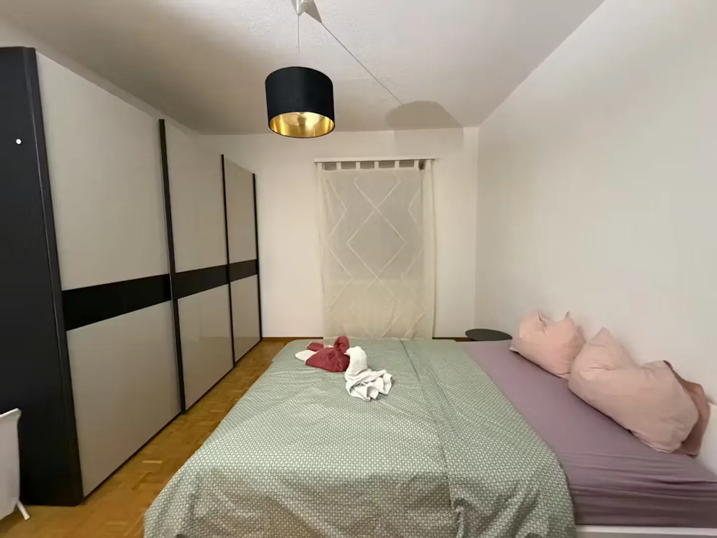 Charmantes Chalet in Zürich - Foto 3 von 10