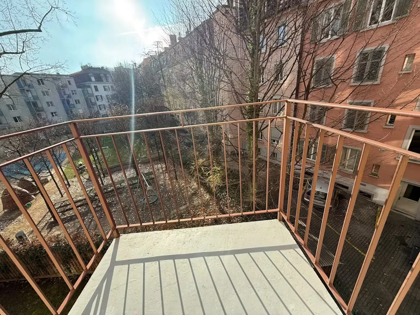 Charmantes Chalet in Zürich - Foto 7 von 10