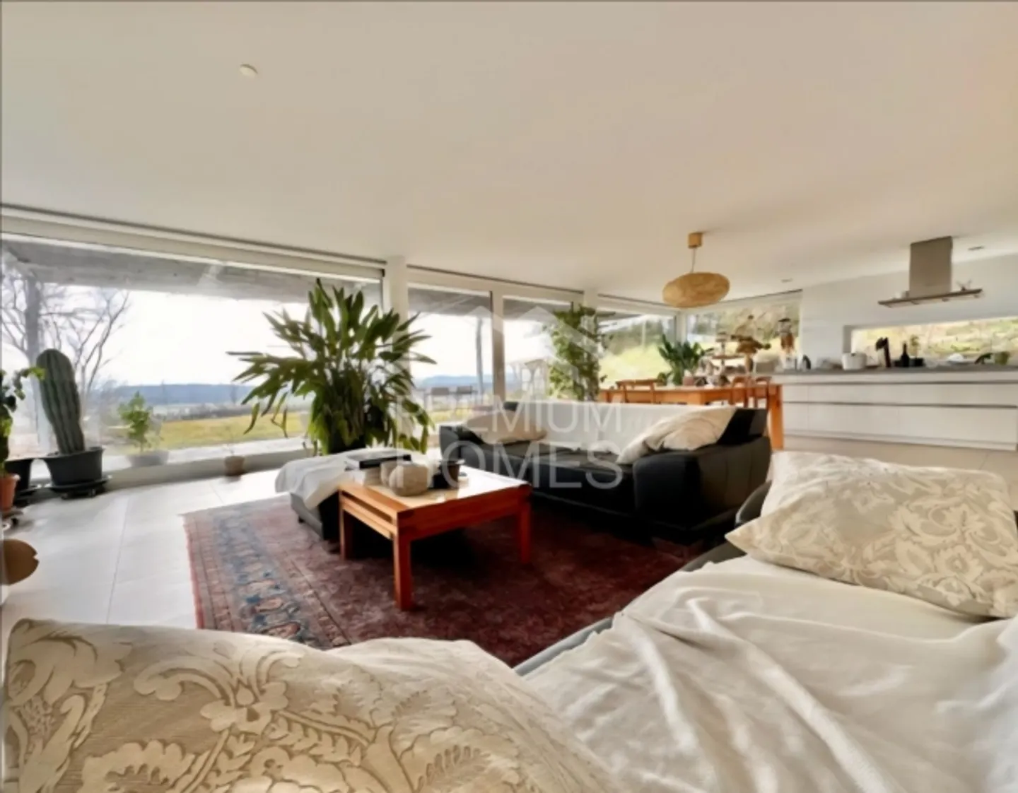 Your Villa with Style and Character - Photo 3 of 4