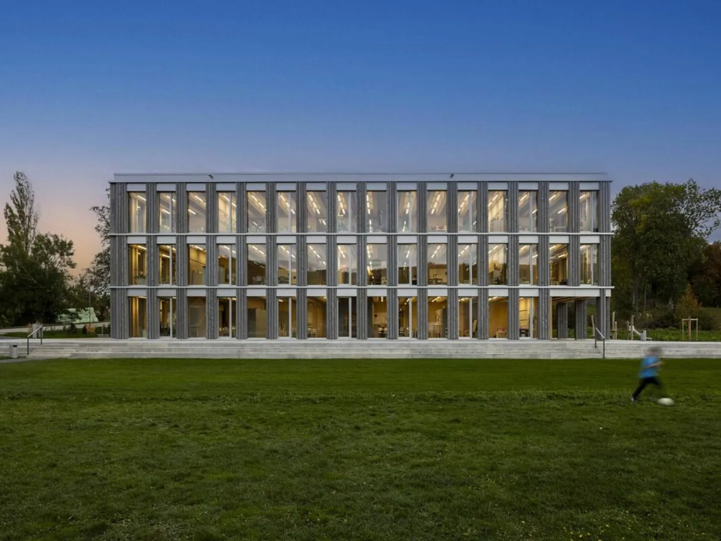 Beautiful new 2.5-room apartments with large terraces and views - Photo 19 of 21