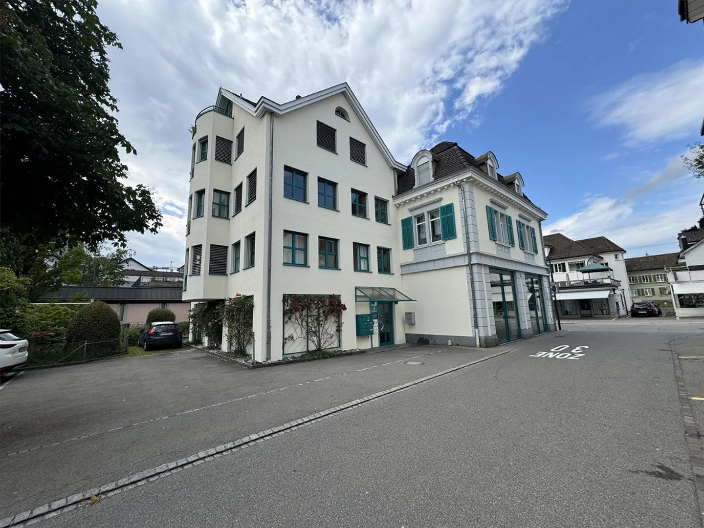Attractive commercial space for rent in Uster - Photo 1 of 1