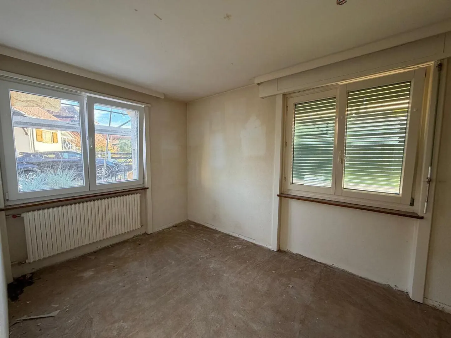 Renovated 4.5-room apartment on the ground floor - Photo 5 of 6